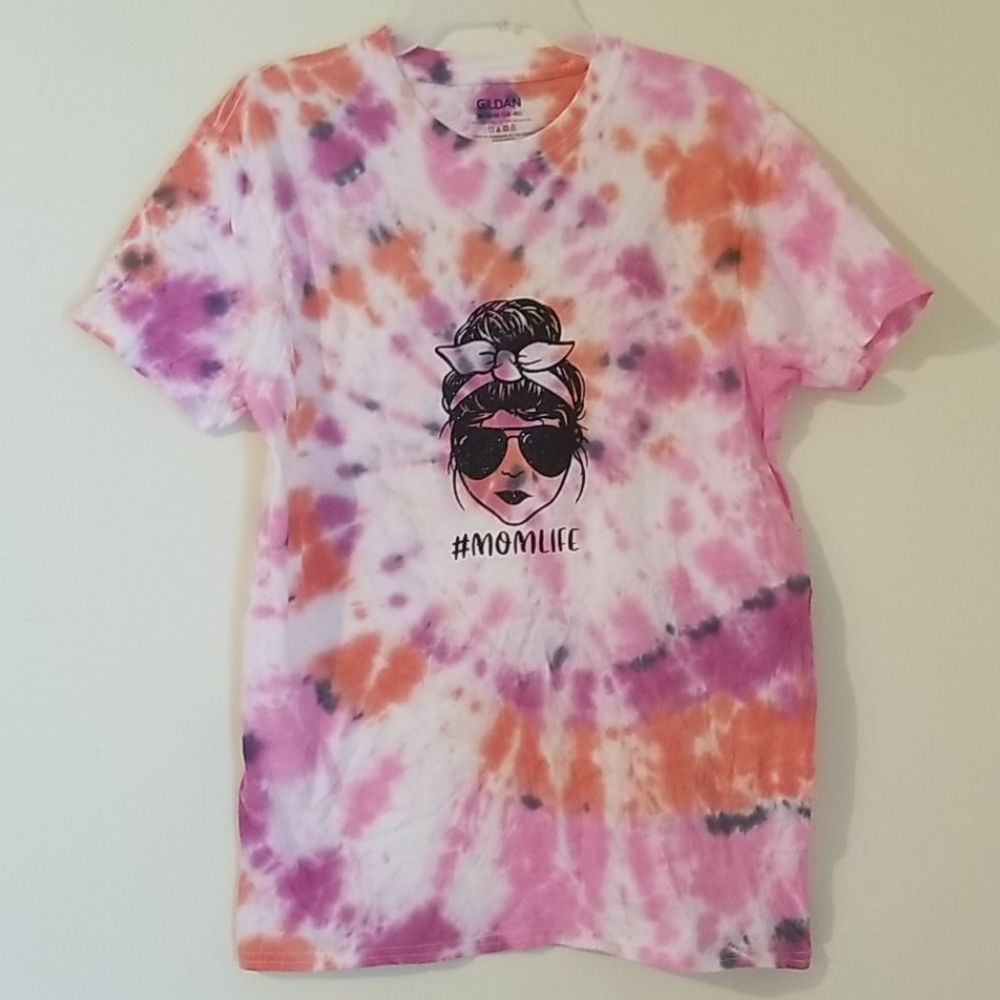 Medium Tie Dye momlife tshirt - Picture 3 of 4
